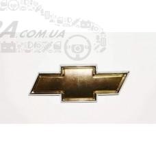 96985011 GENERAL MOTORS Емблема-хрест багажника АVEO 3 із чорною окантовкою