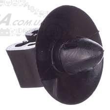 94530268 GENERAL MOTORS Клипса троса капота La 94530268