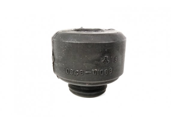 90948-01088 TOYOTA Втулка ам-ра зад верхн Toyota LC 90948-01088