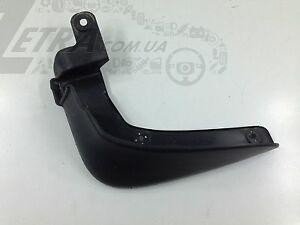 86832-1M000 MOBIS Бризговик передній правий 86832-1M000 MOBIS