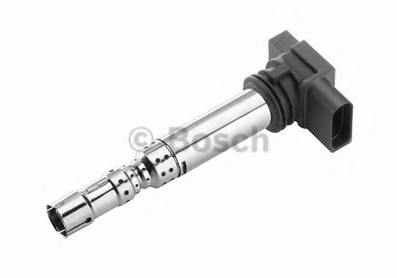 0986221050 BOSCH Катушка зажигания 0986221050 BOSCH
