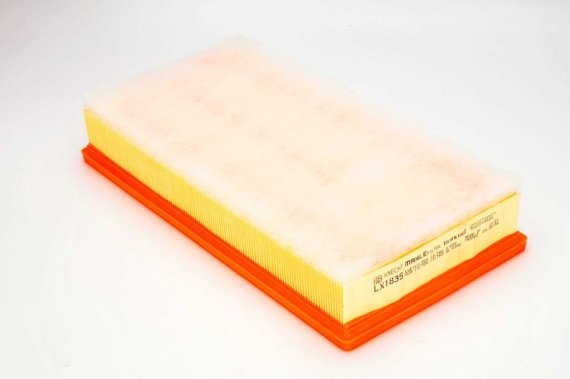 Фільтр повітряний AUDI A3/VW GOLF/BORA/SKODA OCTAVIA 1.4-3.2 (з доп.фільтром)) LX1835 KNECHT