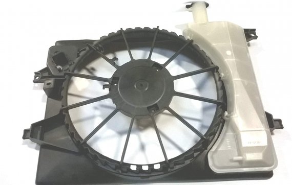 253503X500 Дифузор радіатора охолодження двигуна Elantra /14--*/ з бачком  розширювальним 253503X500