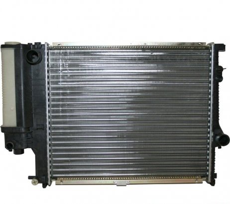 РАДІАТОР Охлаждения ДВС BMW 5 V (E39) 95-00 1414200300 JP-GROUP