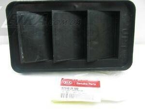 975102F100 MOBIS Грати воздуховода