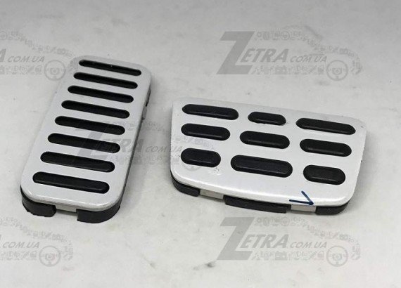 Фото накладка педали тормоза 328252P000 HYUNDAI/KIA/MOBIS 328252P000 MOBIS 328252P000 MOBIS Накладка педали тормоза 328252P000 HYUNDAI/KIA/MOBIS