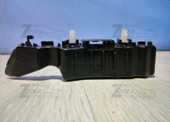 865144L500 MOBIS Опорная планка бампера 865144L500 HYUNDAI/KIA/MOBIS