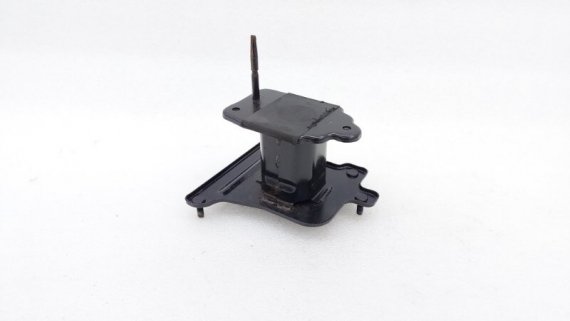 86641D4000 MOBIS Кронштейн бампера 86641D4000 HYUNDAI/KIA/MOBIS