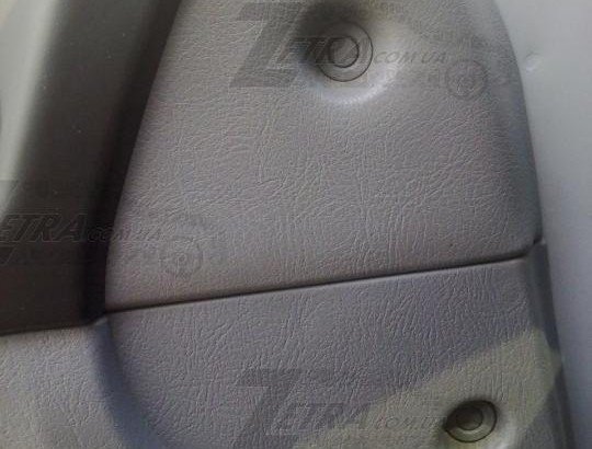 8231437000LT MOBIS Заглушка внутренней панели двери Elantra 00~ Getz 02~ Matrix 01~ Traejt 00~