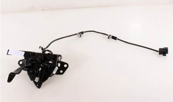Фото замок капота i30 /17--*/ LATCH ASSY-HOOD 81130G3000 MOBIS 81130G3000 MOBIS Замок капота i30 /17--*/ LATCH ASSY-HOOD