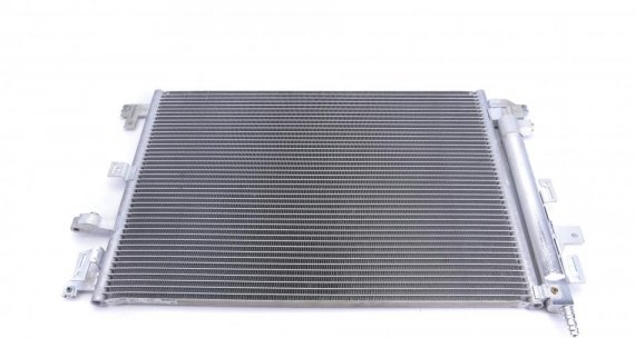 AC 635 000S MAHLE Конденсатор
