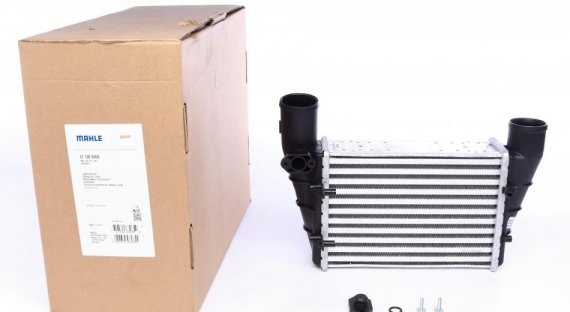 CI 130 000S MAHLE Радіатор інтеркулера